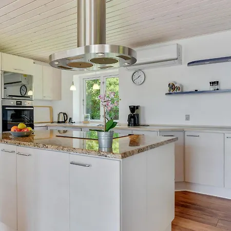 Holiday home Gorgeous In With Kitchen