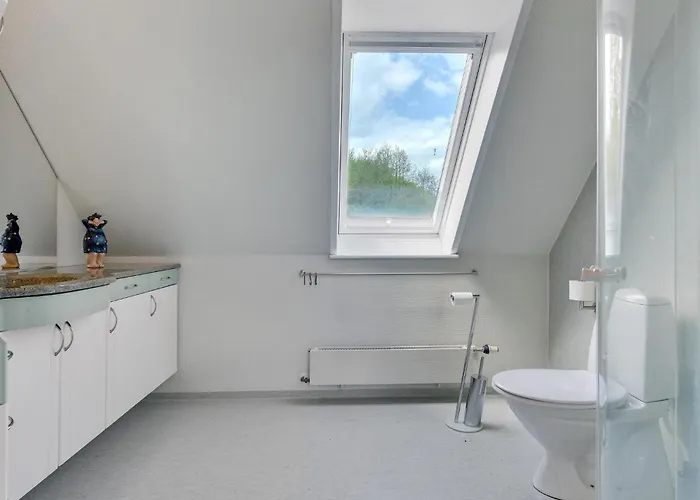 Gorgeous In With Kitchen Feriehus